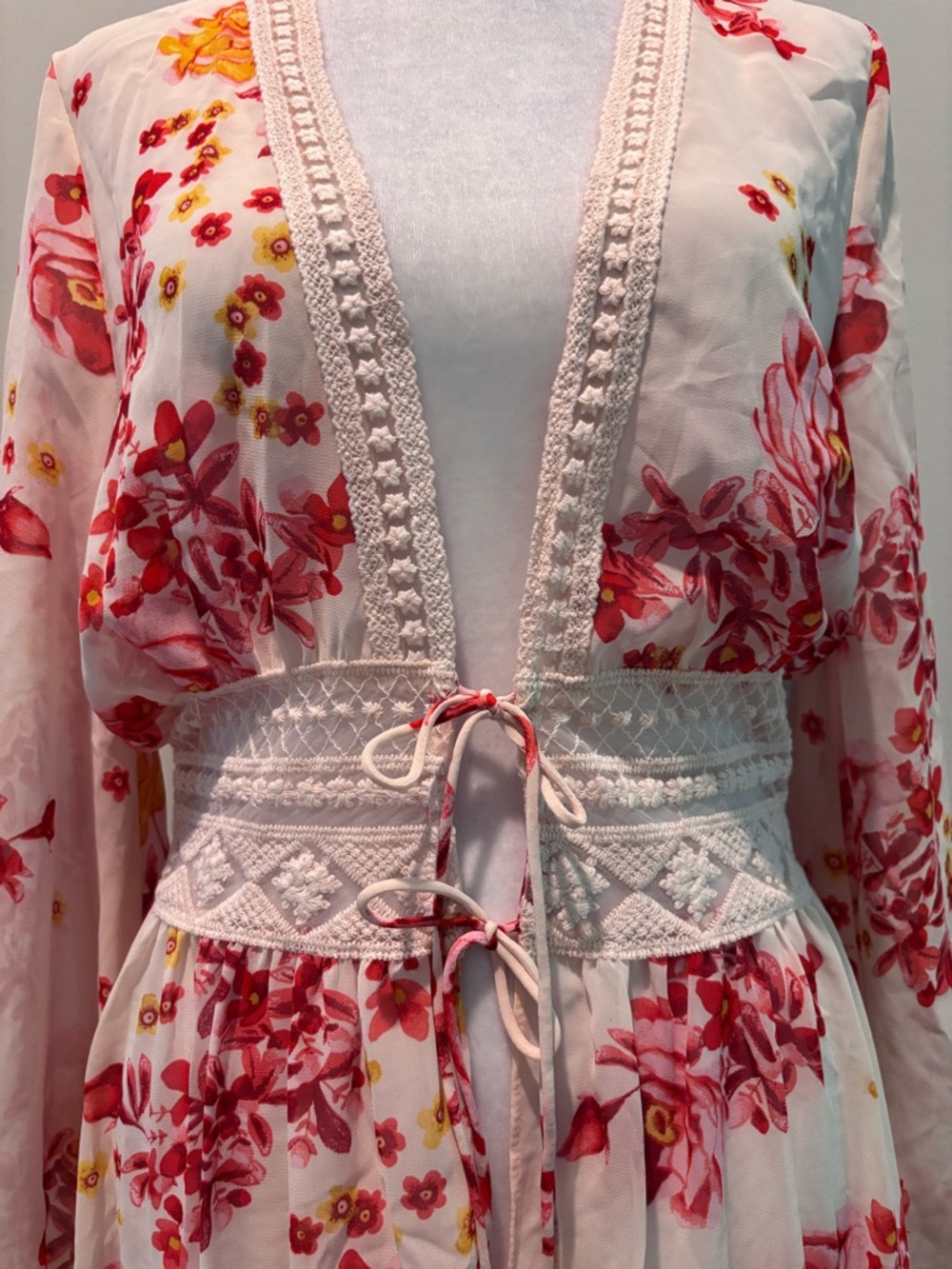 Lulus Sunshine Dancer Cream Floral Chiffon Lace Duster Maxi Cover Up Women’s M - Picture 5 of 15
